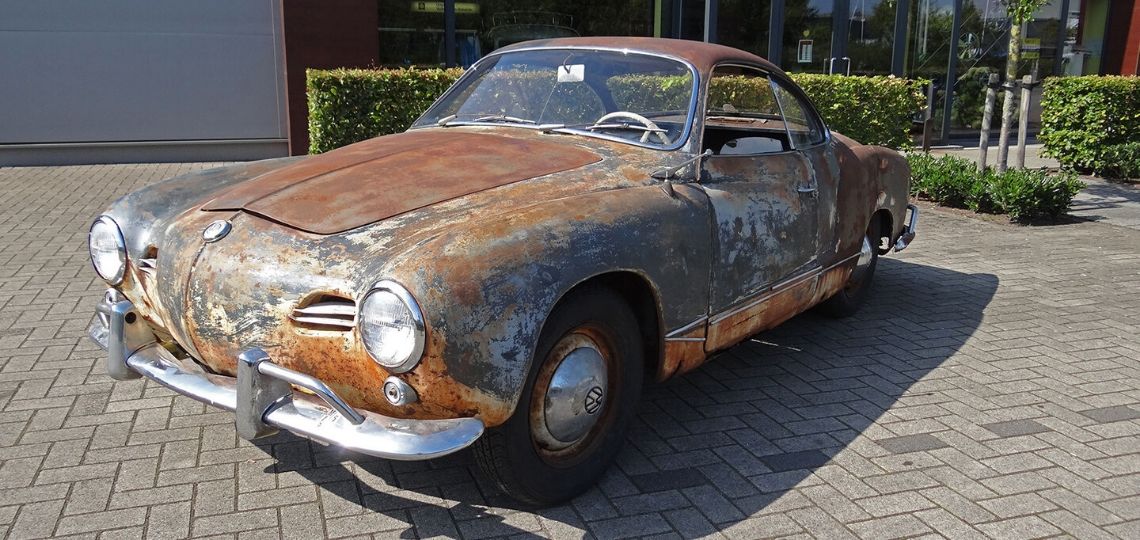 1959 Karmann Ghia Coupe (Low Light)