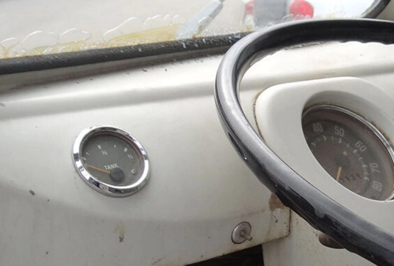 1963 Dashboard fuel guage