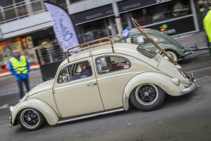 VW beetle driving to Ninove 2019